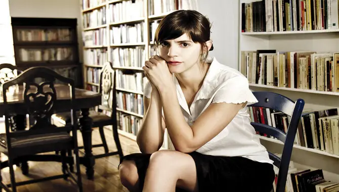 Valeria Luiselli – Faces In The Crowd And The Story Of My Teeth