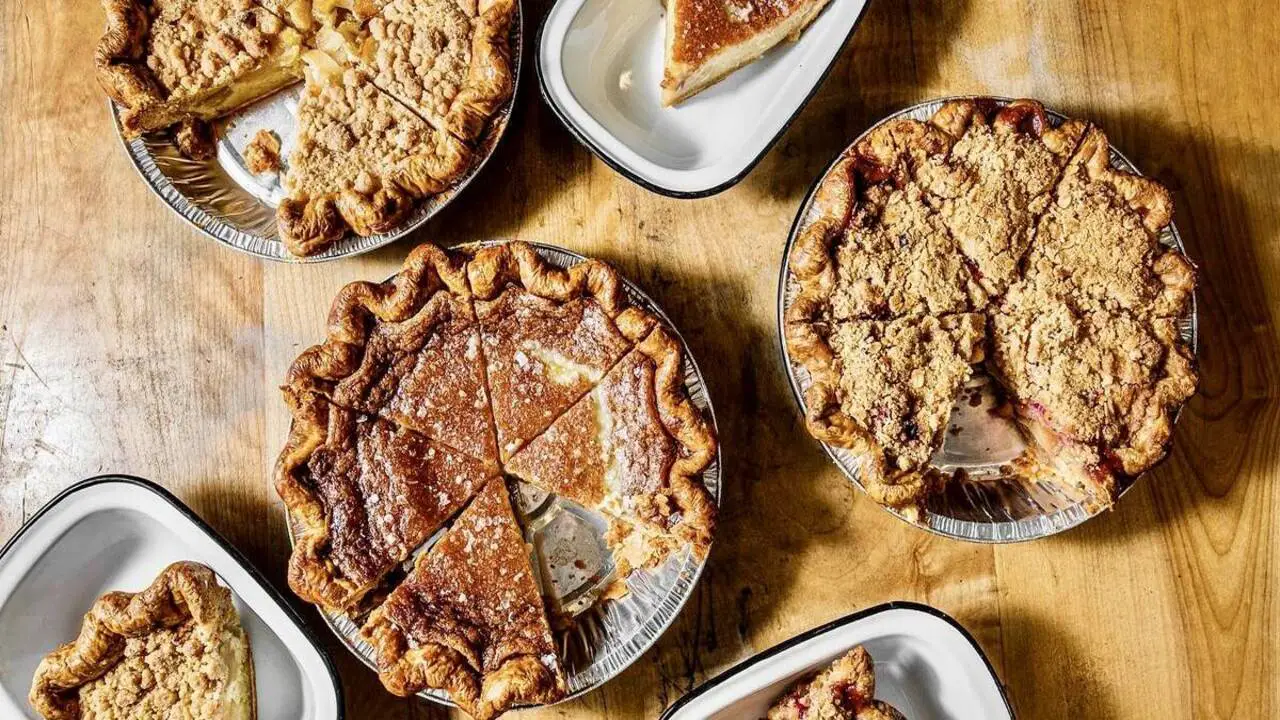 10 Delicious Freshly Baked Pies And Tarts That Will Satisfy Your Sweet Tooth