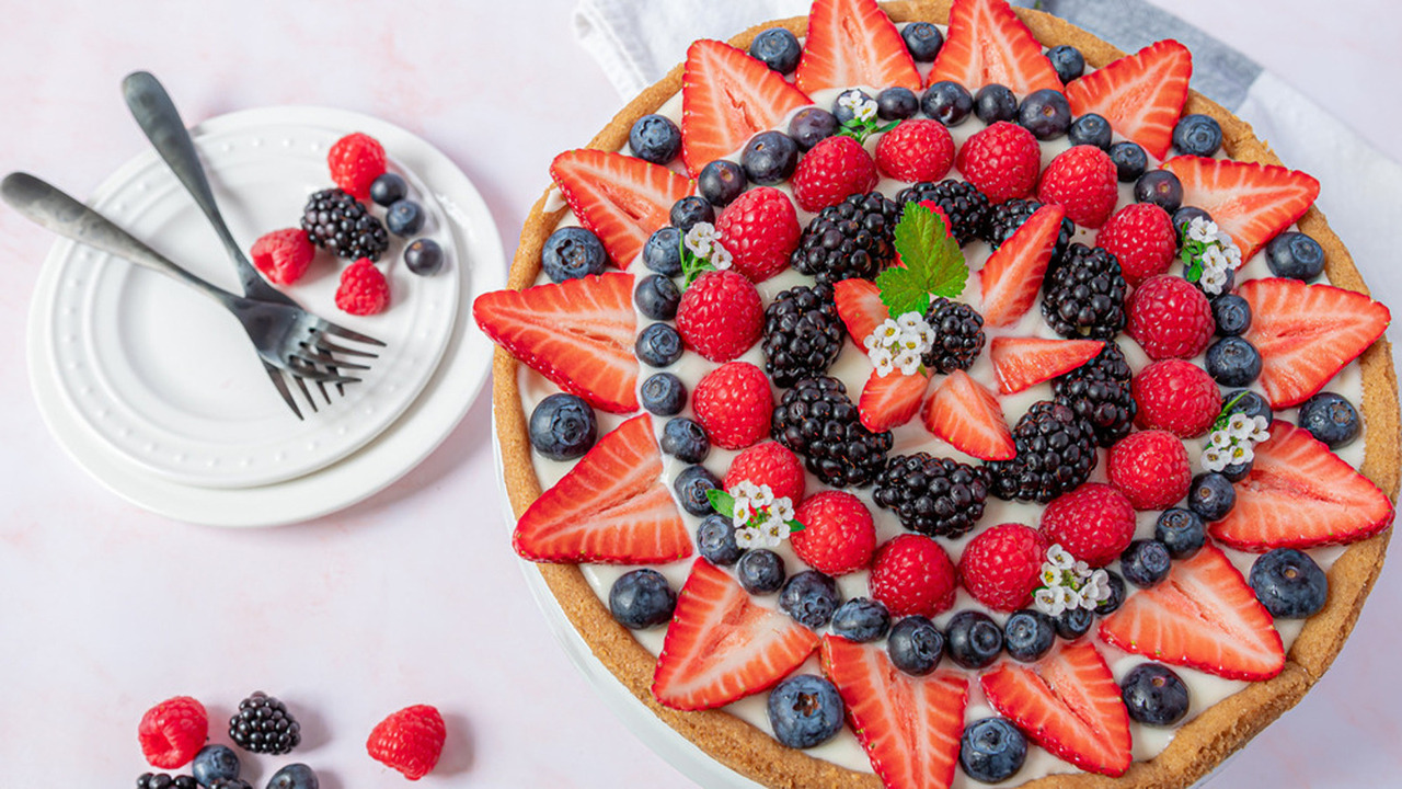 8 Scrumptious Freshly Harvested Fruit Desserts