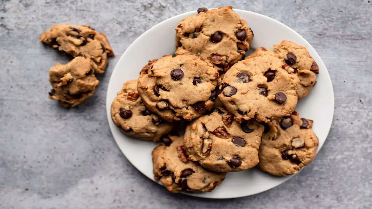 8 Tips For Storing Freshly Baked Cookies And Biscuits