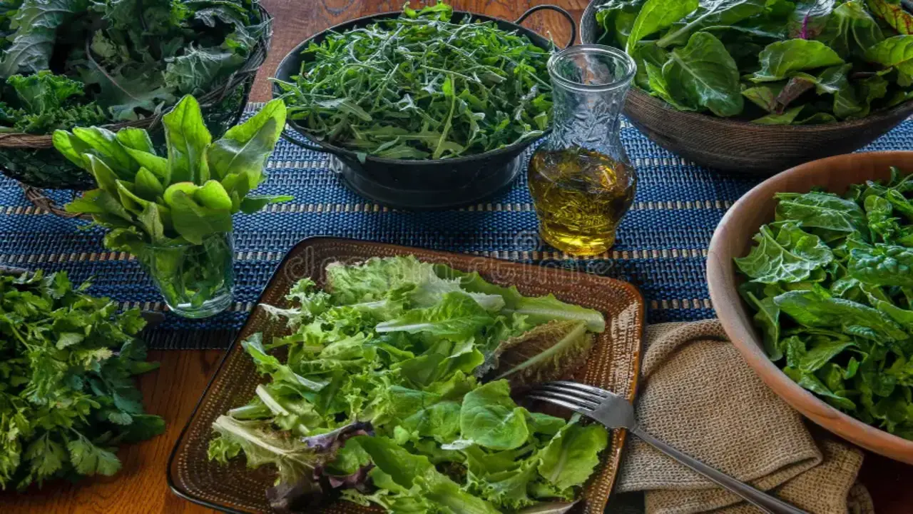 Benefits Of Eating Freshly Plucked Salad Greens