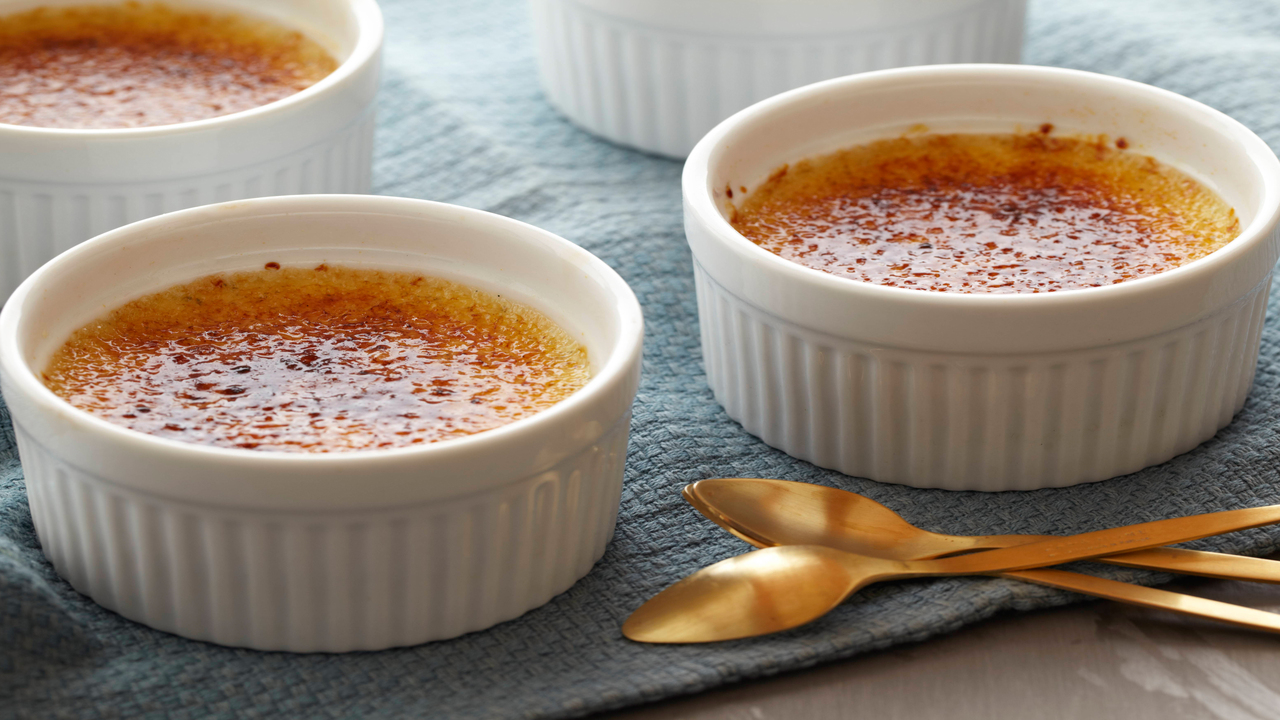 How To Bake Traditional French Crème Brûlée