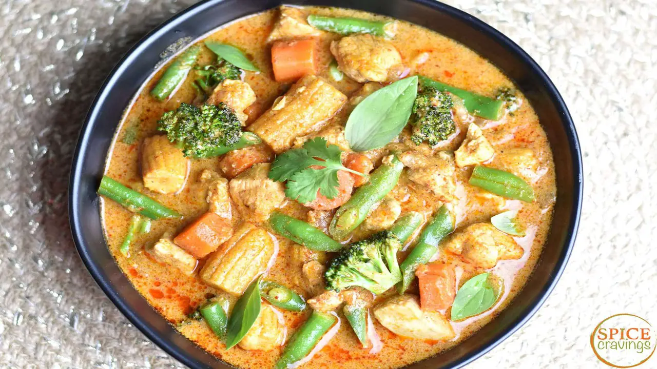 How To Cook Authentic Thai Massaman Curry - Step-By-Step Guide