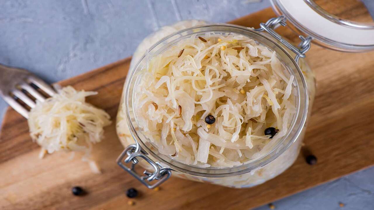 How To Ferment Traditional German Sauerkraut Omas Easy