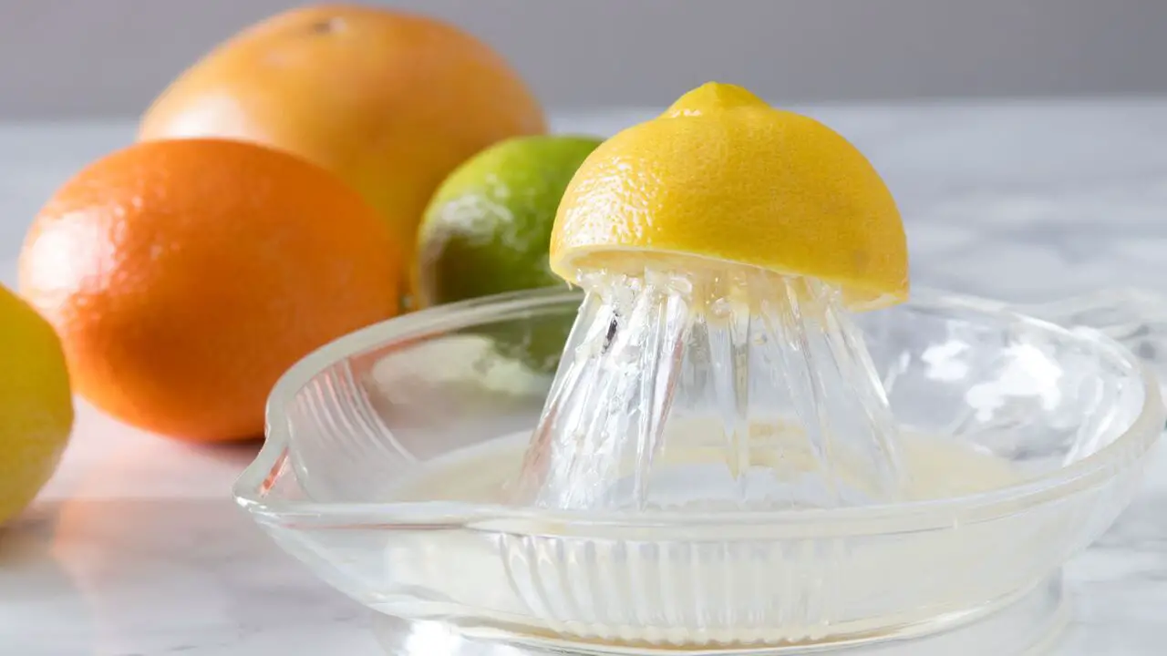 How To Make Freshly Squeezed Citrus Juices In Step-By-Step