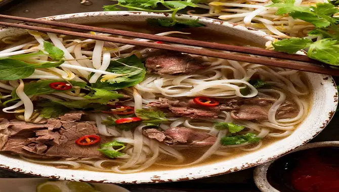 How To Prepare Traditional Vietnamese Pho In An Easy Way