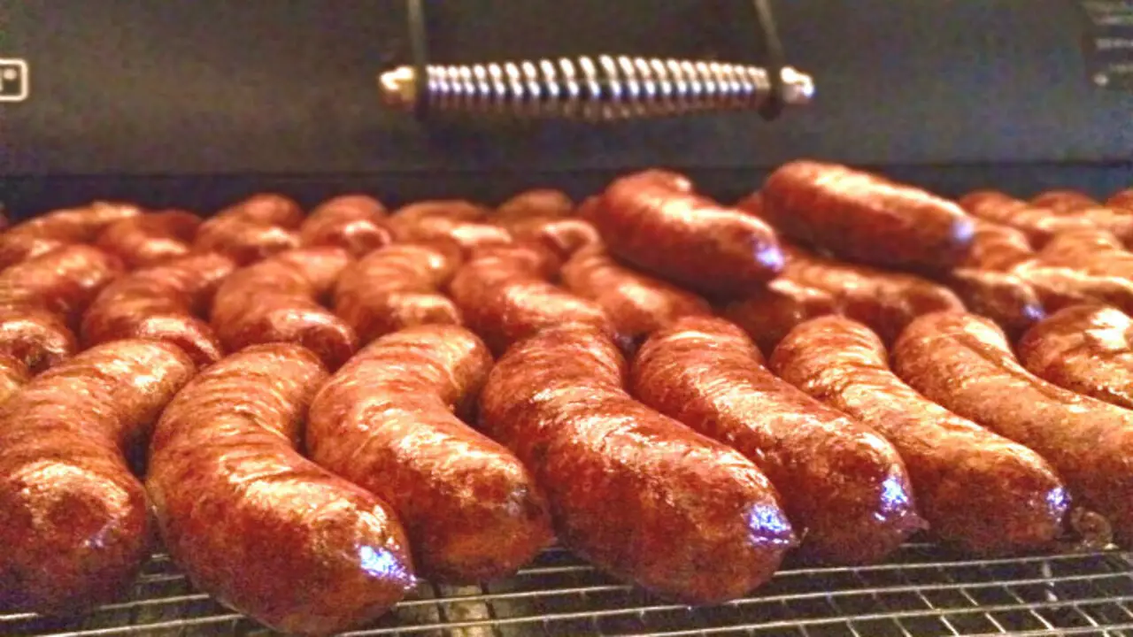 How To Smoke Traditional Texas-Style Smoked Sausage - Full Process