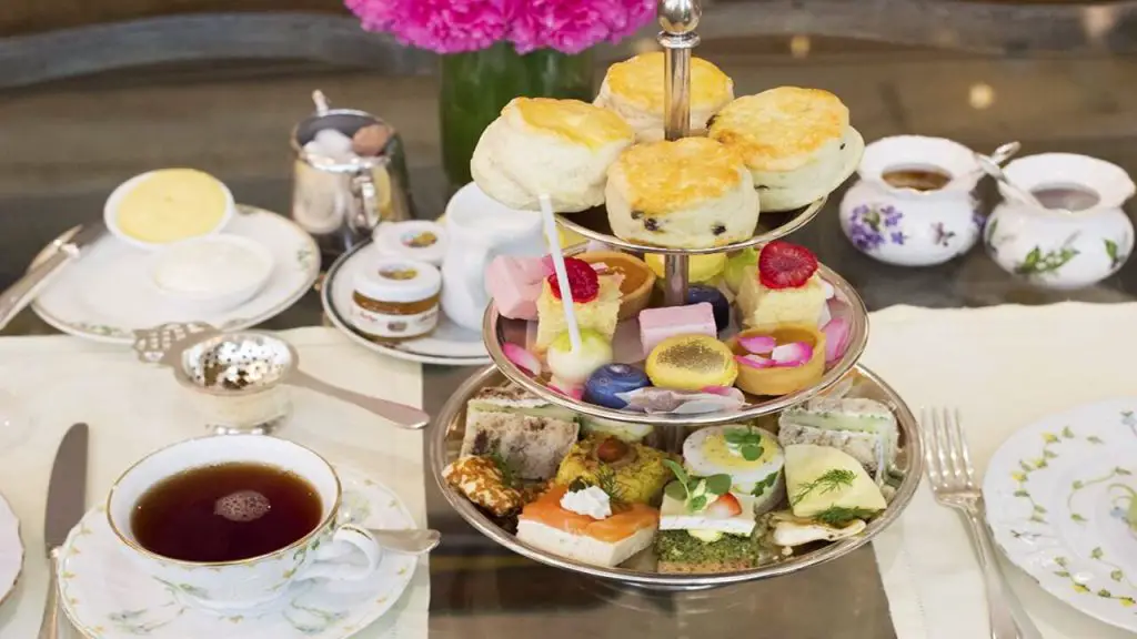 How To Steep Traditional English Afternoon Tea: Steeping Elegance