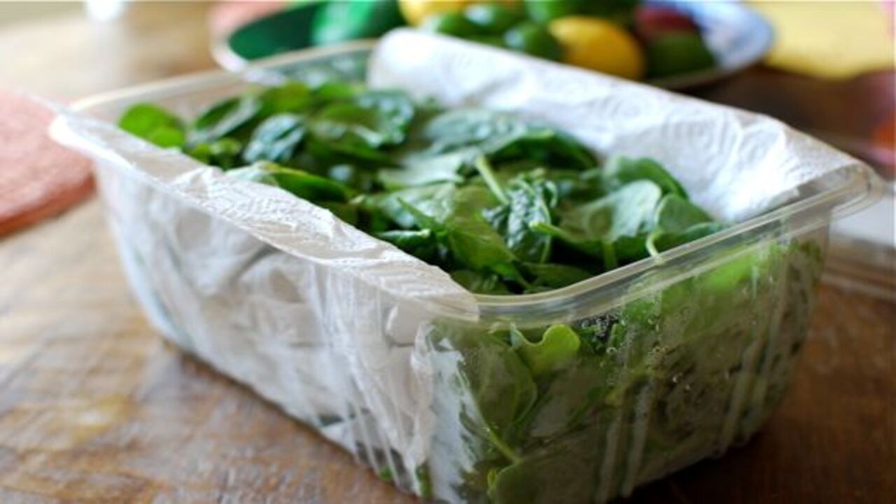 How To Store And Serve Salad Greens