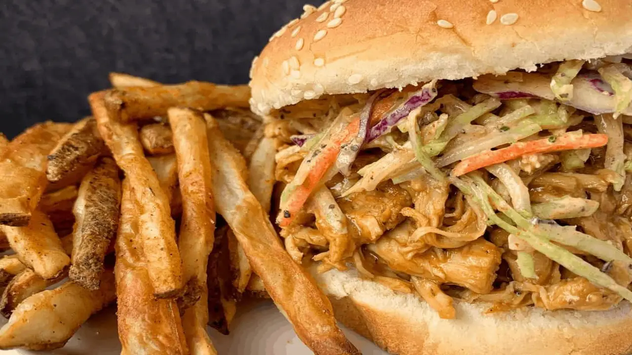 How To Store Carolina-Style Pulled Chicken