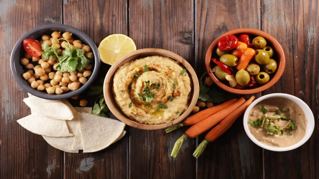Serving Suggestions And Traditional Accompaniments For Hummus