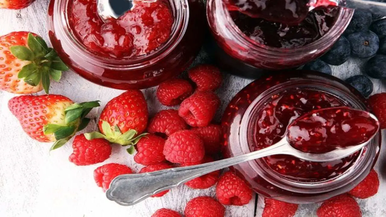 The Benefits Of Eating Jams And Preserves Made From Freshly Picked Berries