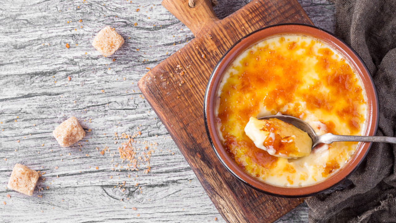 How To Bake Traditional French Crème Brûlée: Explained